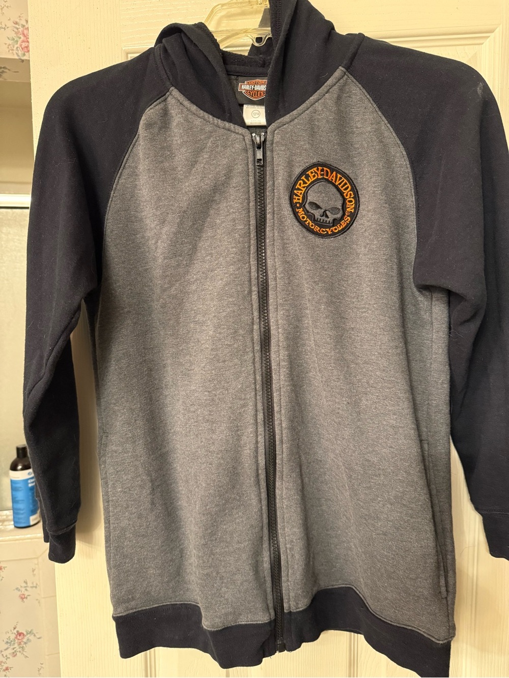 Harley-Davidson Gray and Black Two-Tone Zip Hoodie with Skull Patch